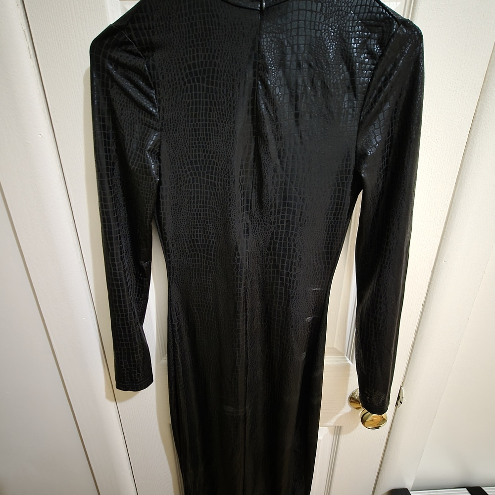 Black Textured Long Sleeve Dress